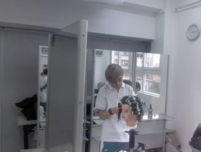 踐行“三三制”，向準職業(yè)人邁進——現(xiàn)代服務系形象設計專業(yè)實踐教學紀實